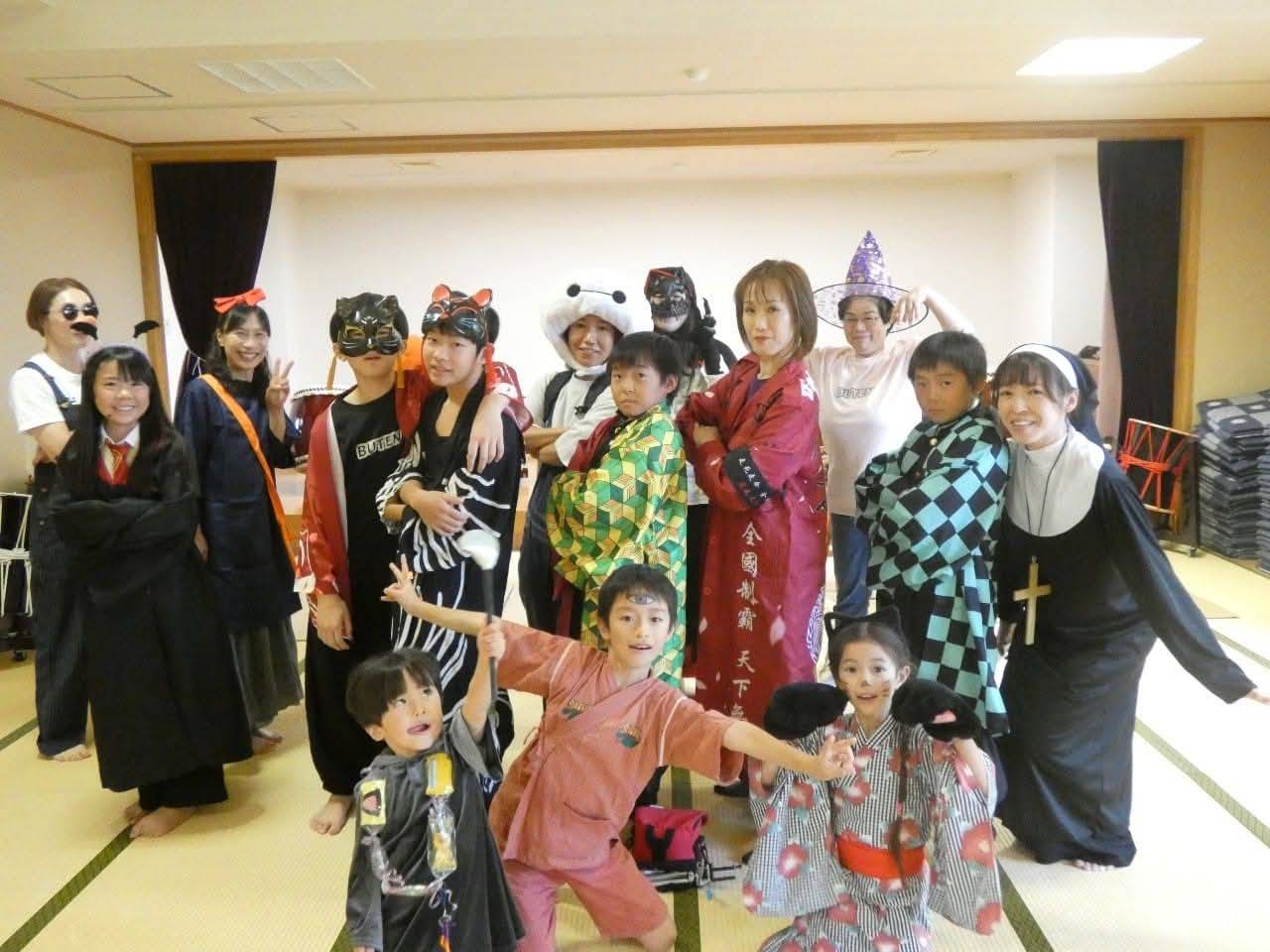 仮装をしての出演